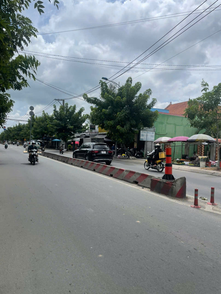 KHO XƯỞNG (20x63) MẶT TIỀN NGUYỄN VĂN BỨA CHO THUÊ GARA Ô TÔ – GIÁ 32 TỶ