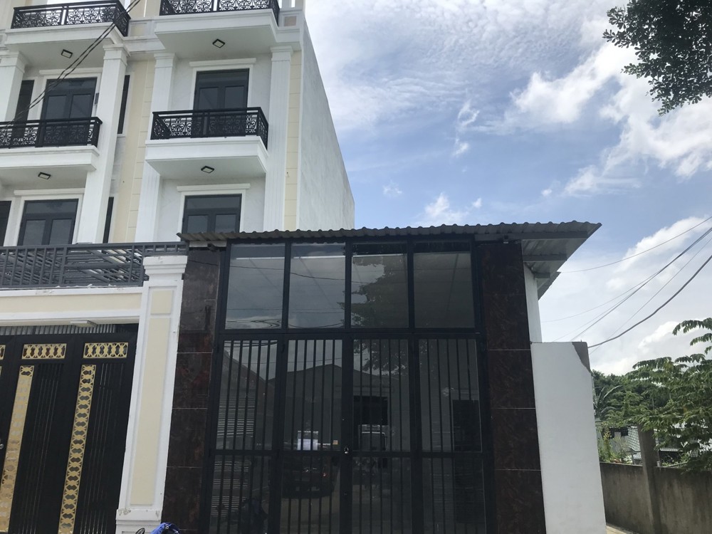 Nhà mới 3 tầng đường 7m – gần Vạn Phúc City chỉ 9Đ148, Hiệp Bình Phước