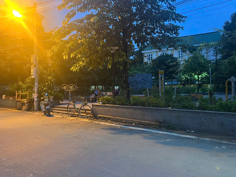 Bán đất Đan Phượng, lô góc 2 thoáng, oto vào tận đất, gần Vin Đan Phượng, giá đầu tư