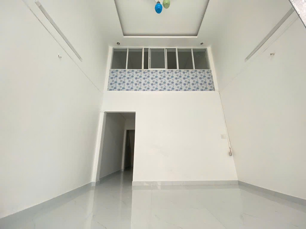 Bán Gấp Nhà Hẻm Nguyễn Thị Thập, Q7: 40m2, 2 Tầng, SH, Giá Chỉ 5.8 Tỷ