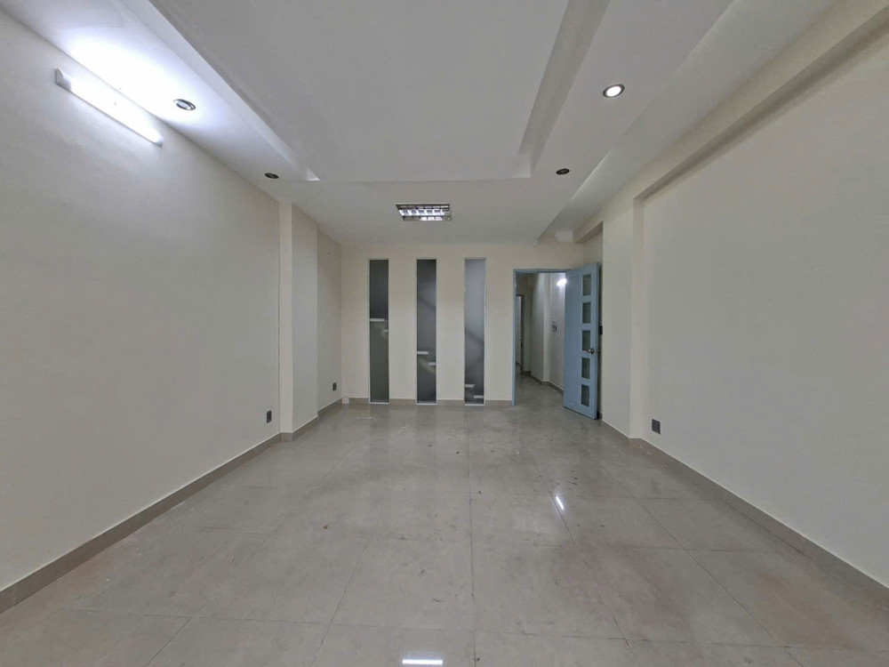 Phú Nhuận - Hẻm 8M - Nguyễn Kiệm - 3 tâng - 61m2 - Giá 11.7 tỷ