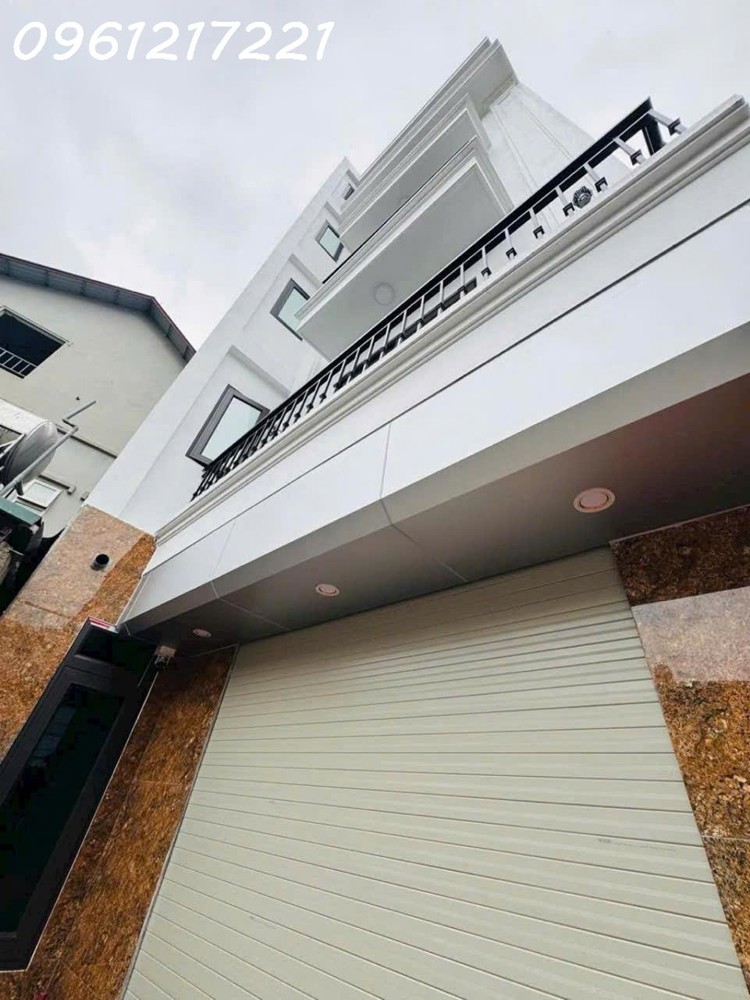 NHÀ ĐẸP DO NHA – Ô TÔ ĐỖ CỬA – GẦN VINSMART CITY – KINH DOANH ĐỈNH