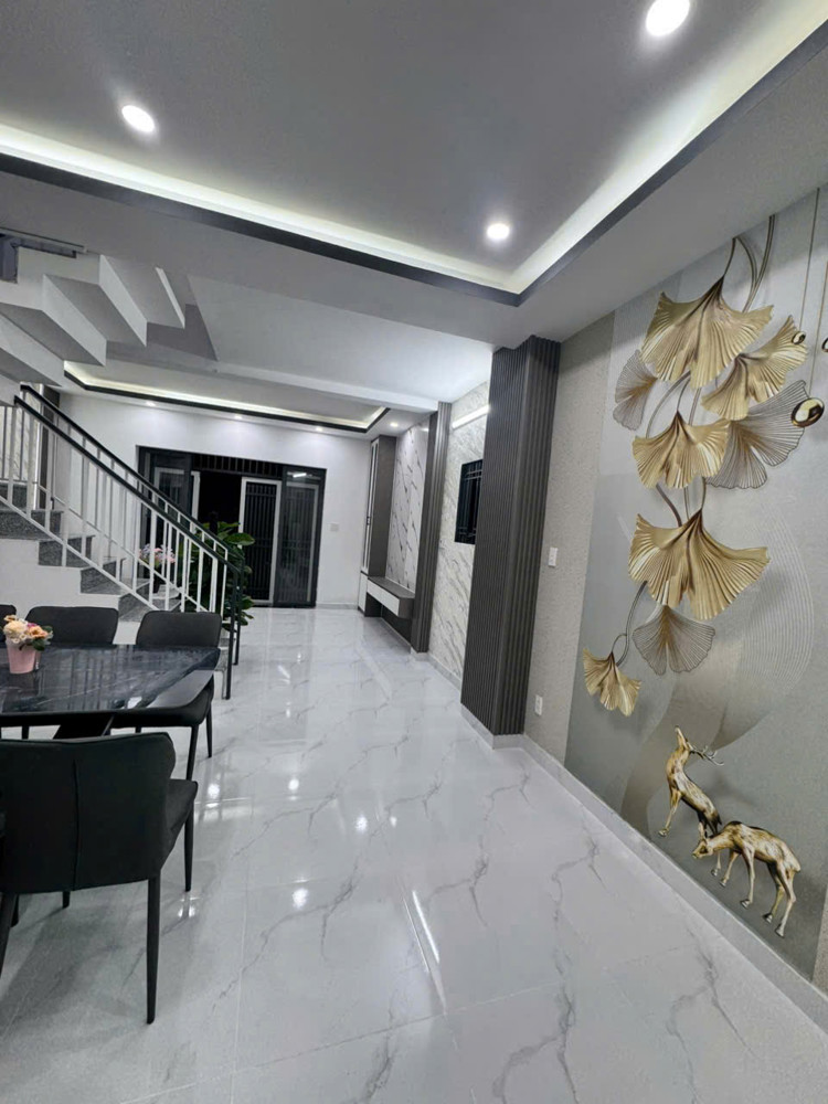 BẤN NHÀ 2 TẦNG NGÃ TƯ GA Q12- CHỢ CẦU ĐỒNG HẺM THÔNG XE TẢI - DIỆN TÍCH SD 110M2- SHR GIÁ NHỈNH 4.X