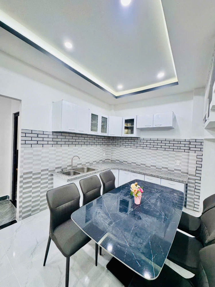 BẤN NHÀ 2 TẦNG NGÃ TƯ GA Q12- CHỢ CẦU ĐỒNG HẺM THÔNG XE TẢI - DIỆN TÍCH SD 110M2- SHR GIÁ NHỈNH 4.X