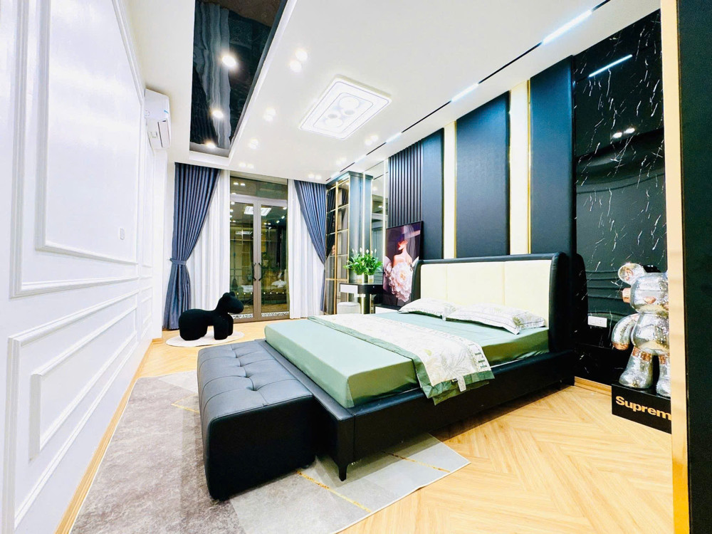 BÁN NHÀ MỚI ĐẸP Ở NGAY - TRẦN DUY HƯNG, CẦU GIẤY - 44/52M x 6T THANG MÁY - GẦN PHỐ - GIÁ 17.8 TỶ