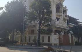 Bán biệt thự Mỹ Đình lô góc 145m² x4,5 tầng giá 41,8 tỷ