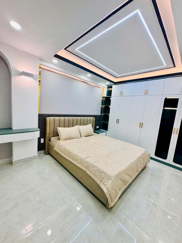 Nhà Âu Cơ, Tân Bình – 103m², 3 tầng, giá 10.5 tỷ