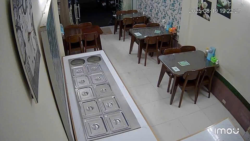 SANG NHƯỢNG NHÀ HÀNG CHAY TẠI NGÕ 71 LÁNG HẠ – VỊ TRÍ ĐẮC ĐỊA TRUNG TÂM HÀ NỘI