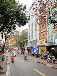 Bán nhà 8 tầng mặt ngõ Nguyễn Khả Trạc, 70m2, kinh doanh đỉnh 24,8tỷ