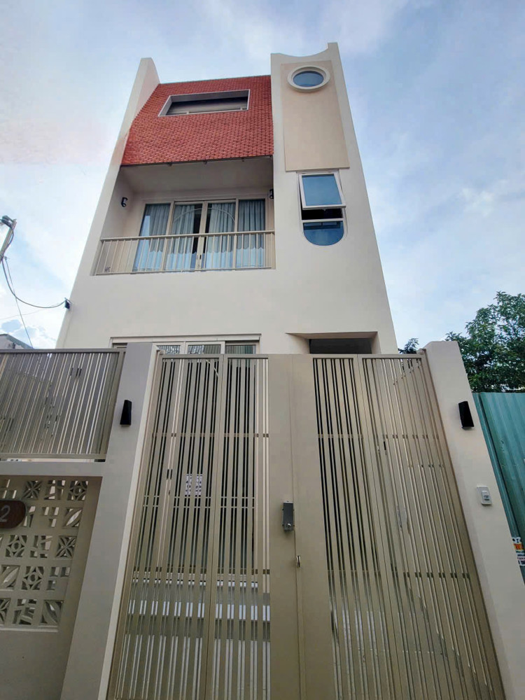 SIÊU PHẨM NHÀ 3 TẦNG HƯƠNG LỘ 2 – Nhà đẹp tuyệt, CHỈ 6.2 TỶ