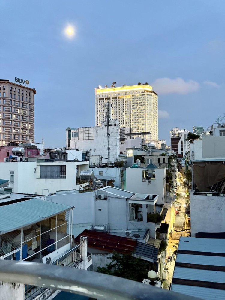 Nhà HXH Đường Nam Kỳ Khởi Nghĩa  Phường 7 Quận 3 Cũ