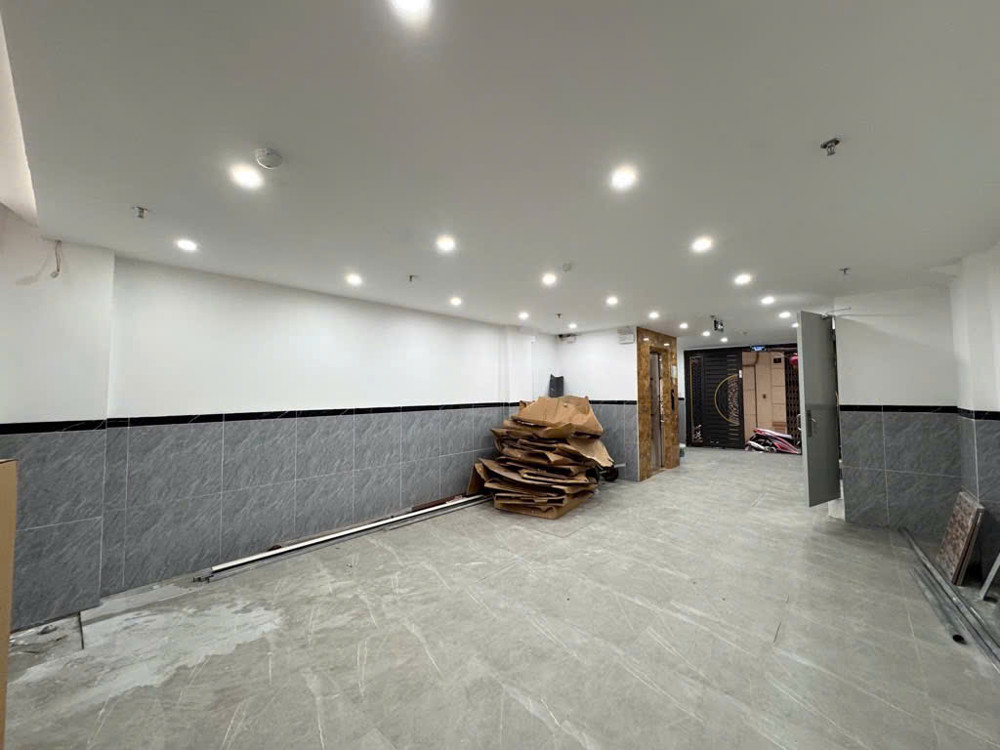 Bán toà nhà dòng tiền phố Khâm Thiên 8T TM mới 2 mặt ngõ MT5,3m 18p thu 1,5 tỷ/năm