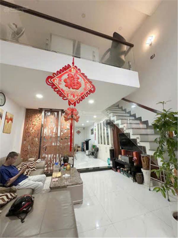 Bán nhà HXH đường Nguyễn Văn Đậu P7 - Q. Bình Thạnh. DT: 4,5x14m. 5 tầng nhà mới ở ngay. Giá 11 tỷ