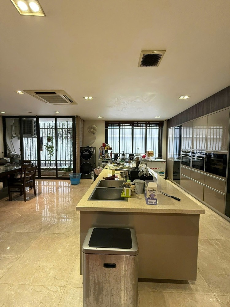 BÁN BIỆT THỰ THÀNH CÔNG, BA ĐÌNH - 160M² x 6T THANG MÁY - MT 8.5M - GARA Ô TÔ - KINH DOANH - GIÁ 76