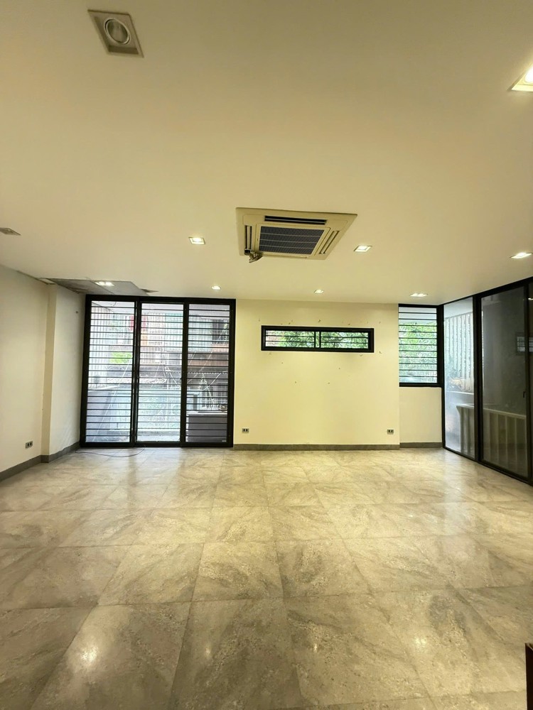 BÁN BIỆT THỰ THÀNH CÔNG, BA ĐÌNH - 160M² x 6T THANG MÁY - MT 8.5M - GARA Ô TÔ - KINH DOANH - GIÁ 76