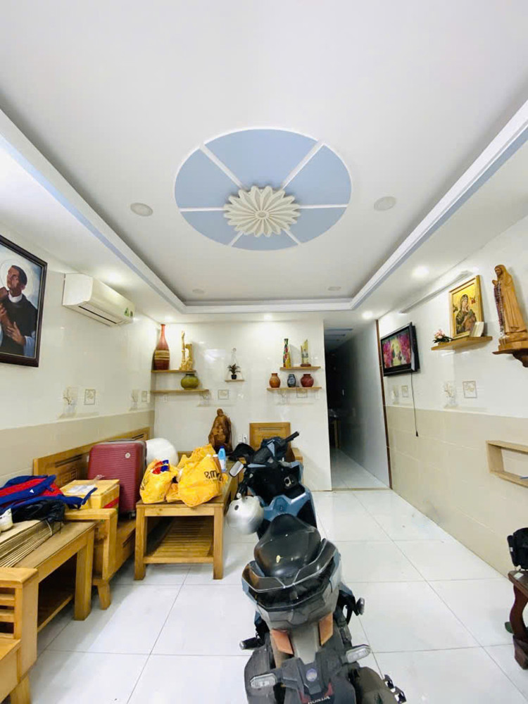 Giảm 200tr! Nhà Vuông SHR 4 tầng HXH 49m2 – Bùi Đình Tuý Bình Thạnh S