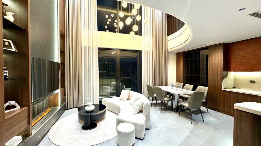 bán nhà lô góc Ngọc Thuỵ, 50m x 7 tầng, mặt tiền 6.2m, gara, full nội thất