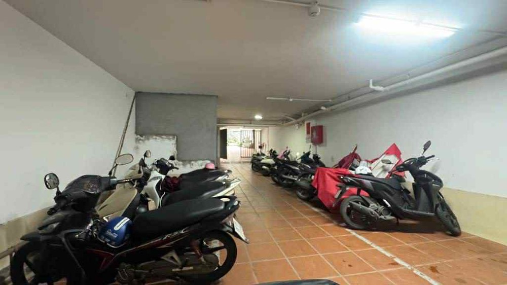 bán toà nhà Apartment Ngọc Thuỵ, 2 sàn văn phòng + 15 căn hộ khép kín, dòng tiền 130tr/tháng