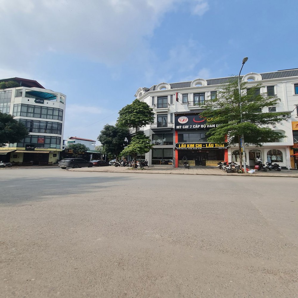 Chủ bán gấp nhà 111m2 Đông Dư, Gia Lâm. Sổ đỏ SẴN GIAO DỊCH. Chỉ 11.x tỷ. LH: 0989894845