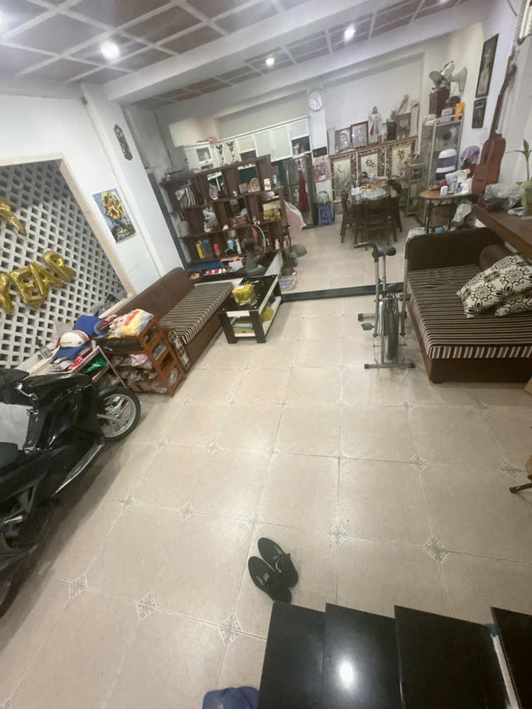 Nhà Nợ hậu SHR 2 tầng HXH 149m2, Lô góc – Quang Trung QV S