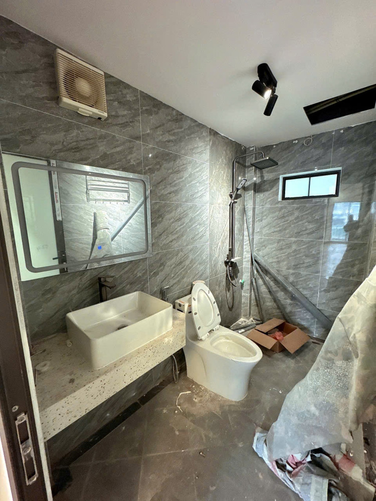 PHỐ CỔ NGỌC LÂM -- LB- TIỀN NHỎ DIỆN TÍCH TO, NHÀ MỚI 45M2--- 9,9 TỶ