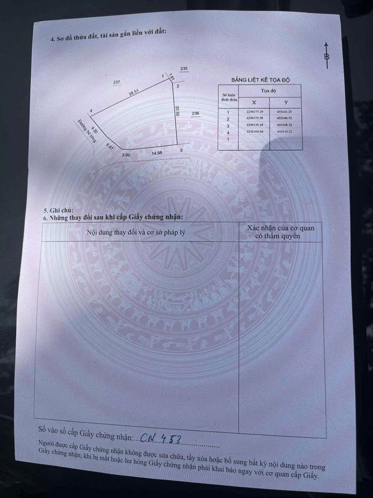 LÔ ĐẤT ĐẸP- GIÁ TỐT cần bán nhanh lô đất tặng kèm nhà mái thái tại huyện Yên Thủy tỉnh Hòa Bình