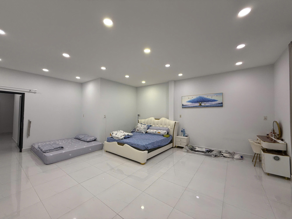 Nhà 3 Tầng Đẹp Gần Biển Trần Quang Diệu – Full Nội Thất Cao Cấp, Chỉ 60tr/m²!