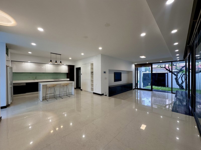 Villa KDC Sông Đà, Thủ Đức, Ngay Hiệp Bình, Gần Gigamall, Phạm Văn Đồng. Giá thương lượng