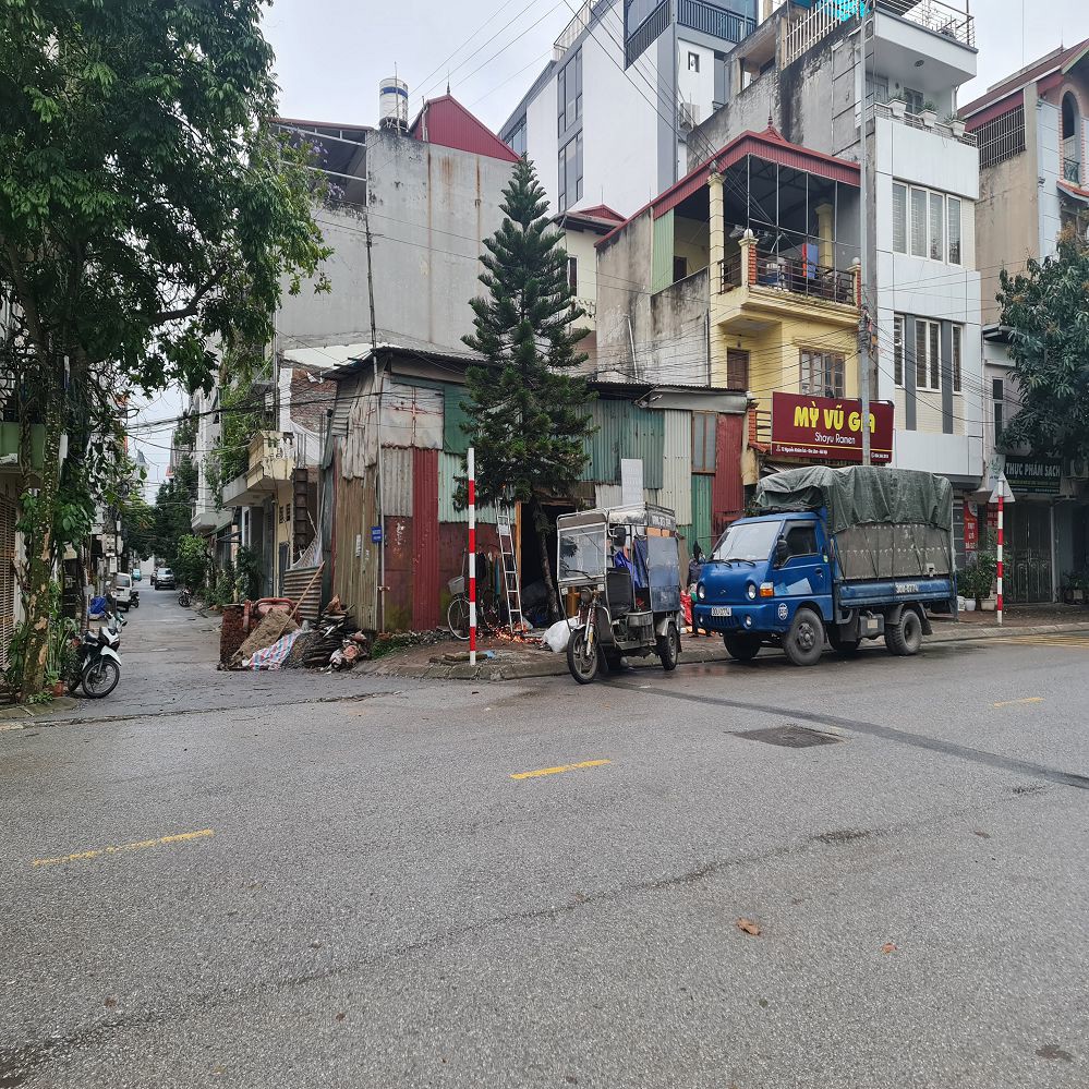 80m2 đất Đông Dư, đường rộng có vỉa vè chỉ 7 tỷ x. Lh 0989894845