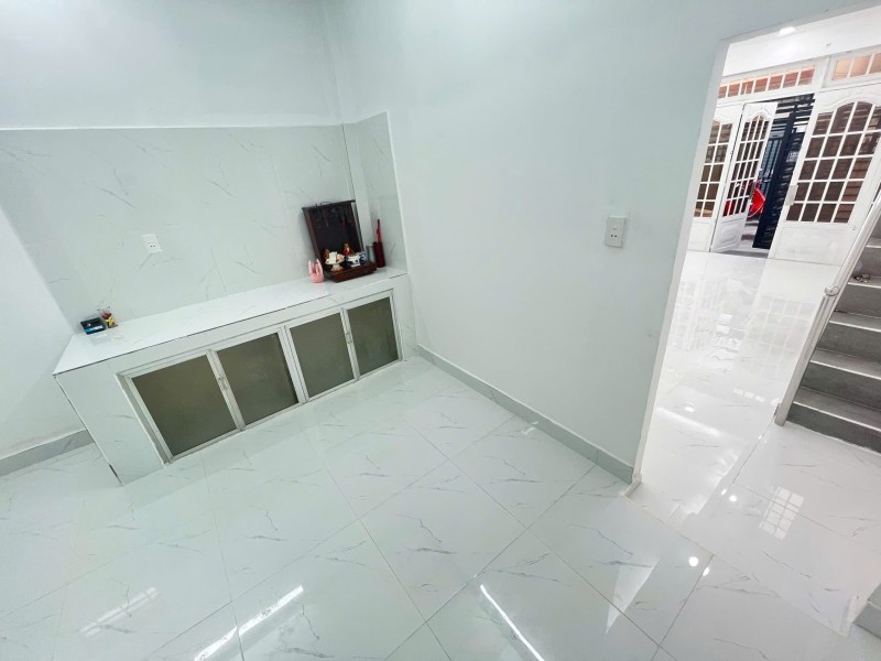 Bán nhà  đường Số 11, Phường Trường Thọ, Thủ Đức. DT 48m2, 2 tầng, 3PN, SH, giá 4.45  tỷ