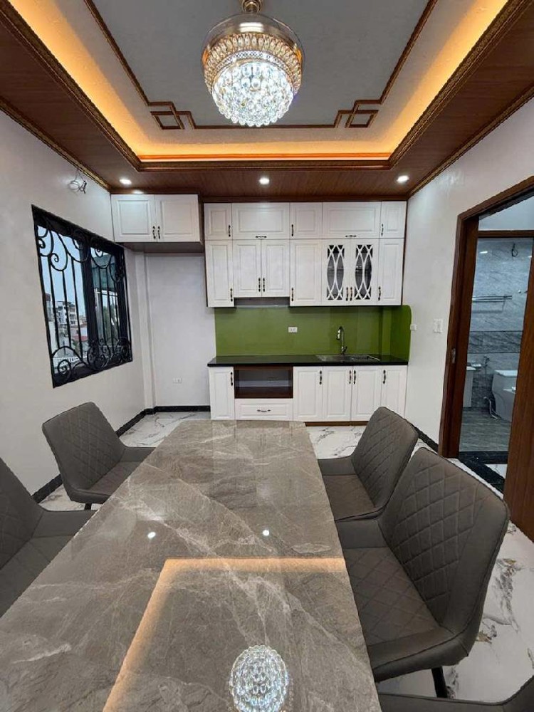 BÁN NHÀ NGUYỄN VĂN CỪ LONG BIÊN,OTO, DÃN XÂY,2 THOÁNG,NỞ HẬU,75M NHỈNH 11 TỶ(TL)