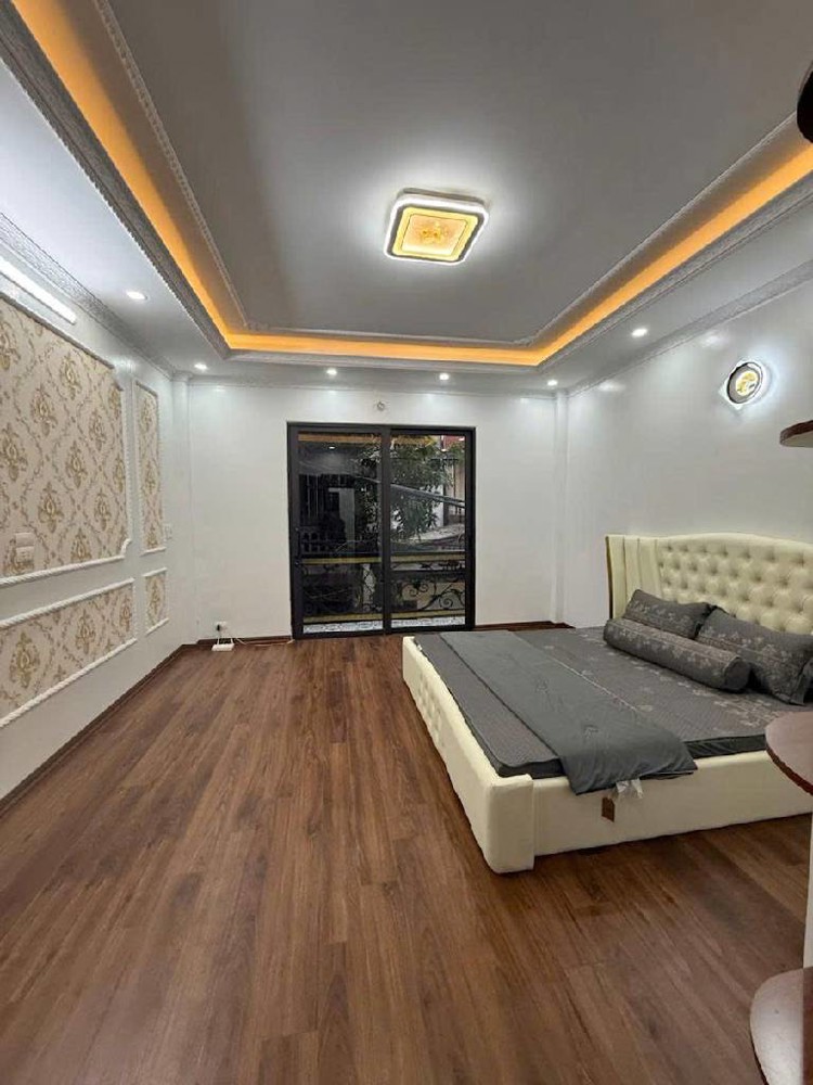 BÁN NHÀ NGUYỄN VĂN CỪ LONG BIÊN,OTO, DÃN XÂY,2 THOÁNG,NỞ HẬU,75M NHỈNH 11 TỶ(TL)