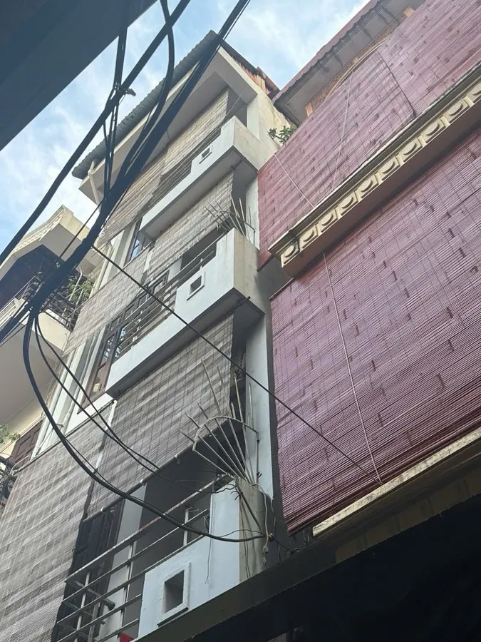 Bán nhà riêng ngõ ô tô - kinh doanh Bồ Đề 45 m2 X 5 Tầng, mặt tiền 4m x12.6 tỷ Long Biên Hà Nội