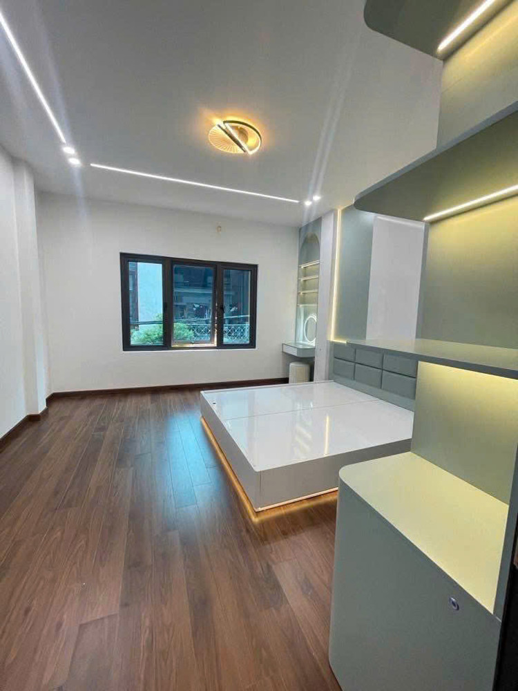 Bán nhà xen kẹt Bùi Xương Trạch, Định Công Thượng - 34m Gara ô tô 4 tầng mới đẹp như hình 4,95 tỷ