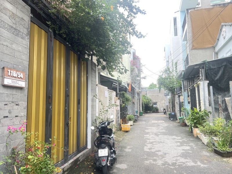 Bán nhà  đường Số 11, Trường Thọ, Thủ Đức. DT 68 m2, 3 tầng, 3PN, SH, 7.39  tỷ