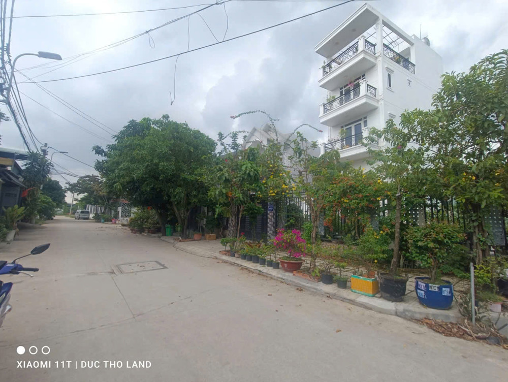 Giảm mạnh 700tr Bán đất tặng nhà 160m2 ngang lớn 7m hiếm, HXH Thạnh Lộc 39,  nhỉnh 6 Tỷ