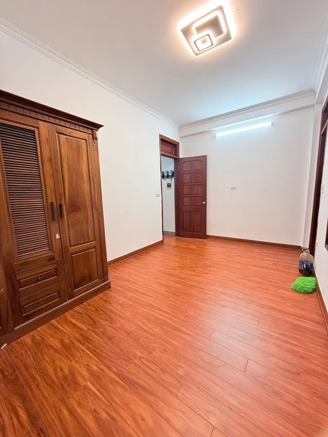 Bán Nhà ngõ an sơn Đại La 40m2. 5 5 tầng. mặt tiền 5m. giá 10.88 Tỷ Hai Bà Trưng Hà Nội