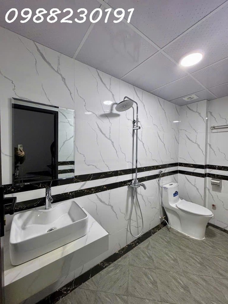 HÀNG HIẾM Bán nhà Vũ Đức Thuận - 5 tầng - xây mới - ở luôn - ngõ gần ô tô nhỉnh 5 tỷ