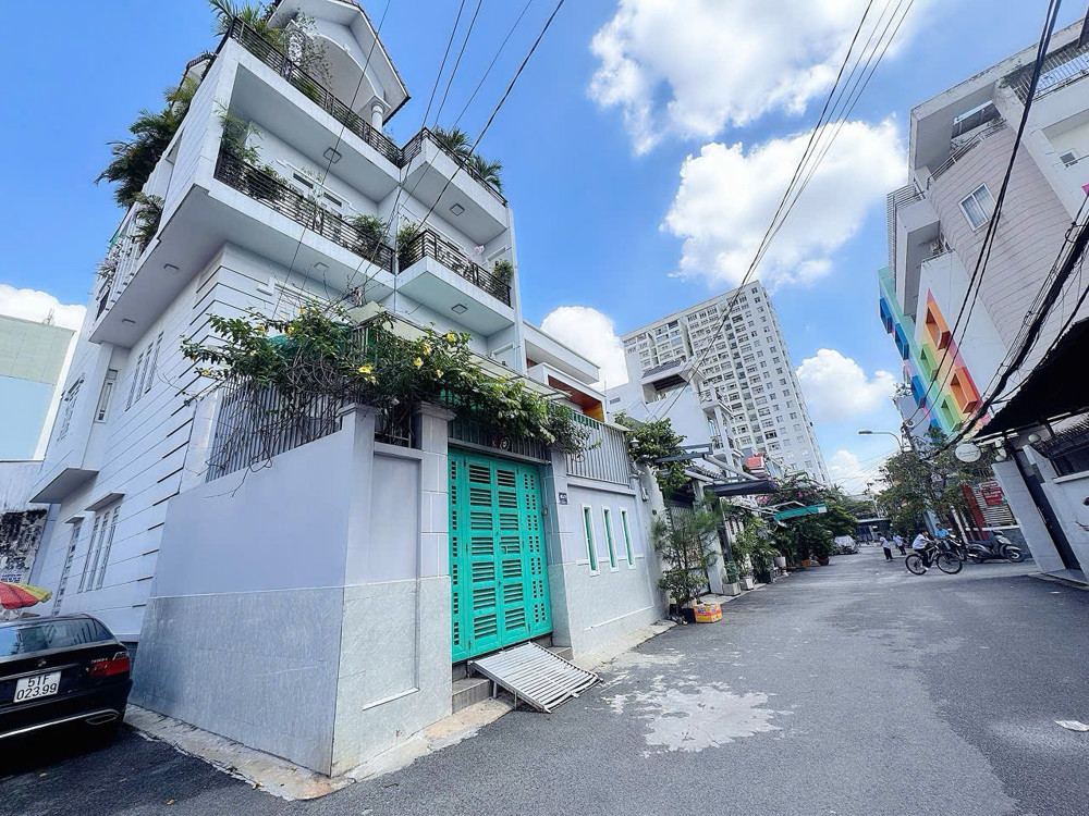 BÁN BIỆT THỰ Đ.TRẦN XUÂN SOẠN, TÂN HƯNG, QUẬN 7 - NGANG HIẾM 7,2M*16M - ĐƯỜNG 10M XE HƠI VÔ TƯ ĐẬU