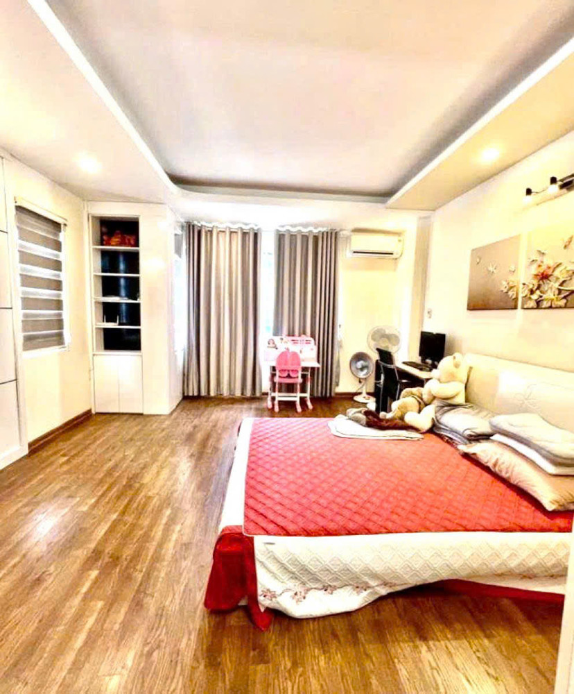 Bán nhà phân lô Hoàng Văn Thái - Lô góc Kinh doanh - 10m ra mặt phố 48/60m 5 tầng 18,3 tỷ