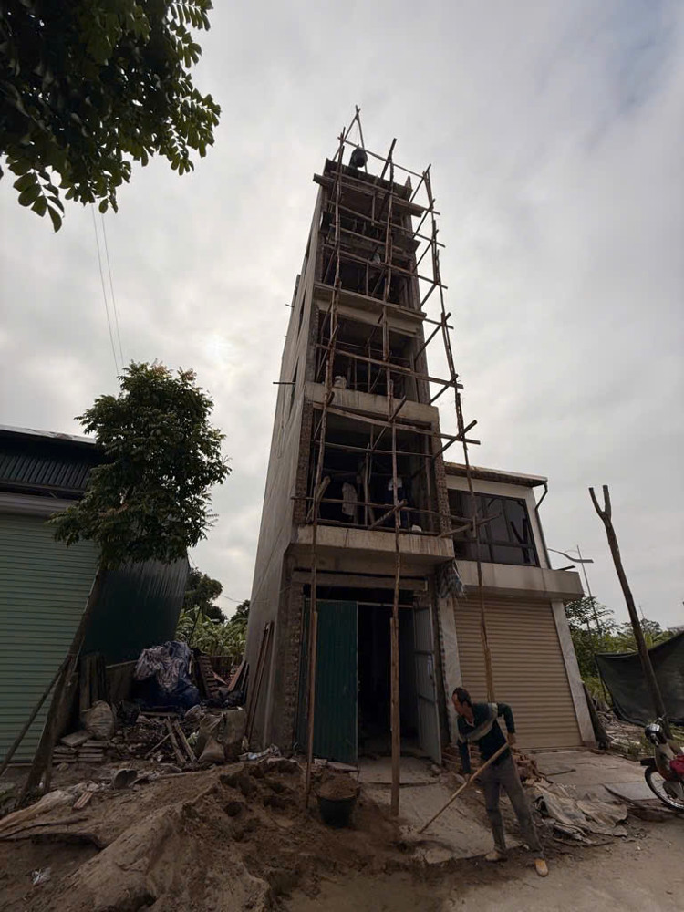 KHÔNG THỂ TIN NỔI TĐC VIỆT HƯNG 6 TẦNG THANG MÁY-- Ô TÔ TRÁNH, VỈA HÈ, 45M2 - 9, 2 TỶ