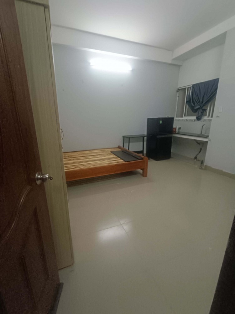 Cho thuê phòng Phan Văn Trị, P.11, 20m2, đủ nội thất, 4.1tr