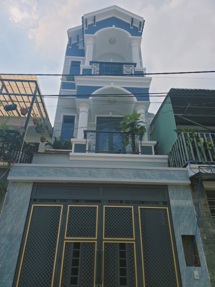 Bán nhà 3 tầng, 4PN hẻm xe hơi đường Số 6, Long Trường, Q.9. TP HCM. DT 56m2, SH, 5.55  tỷ