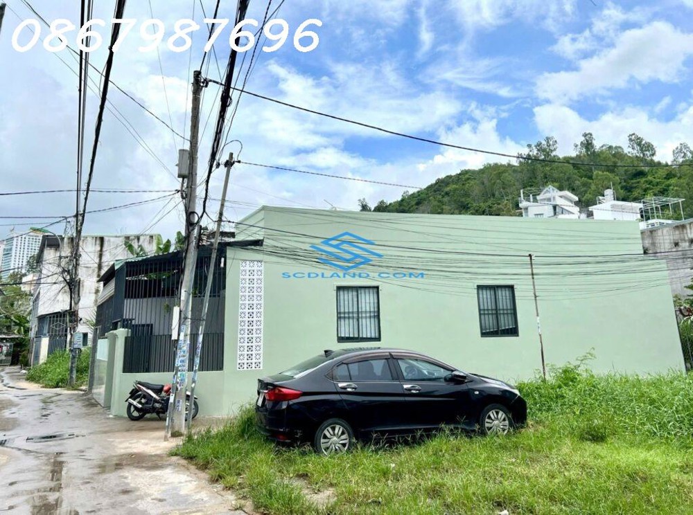 Bán căn nhà cấp 4 lô góc 2 mặt tiền đường Đặng Lộ, Vĩnh Hải, Nha Trang