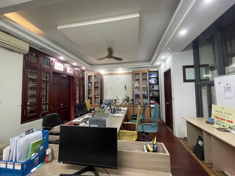 Bán nhà phố  Quán Thánh, Cửa Bắc, lõi Ba Đình DT 70m2, MT 6m, gần THPT Phan Đình Phùng