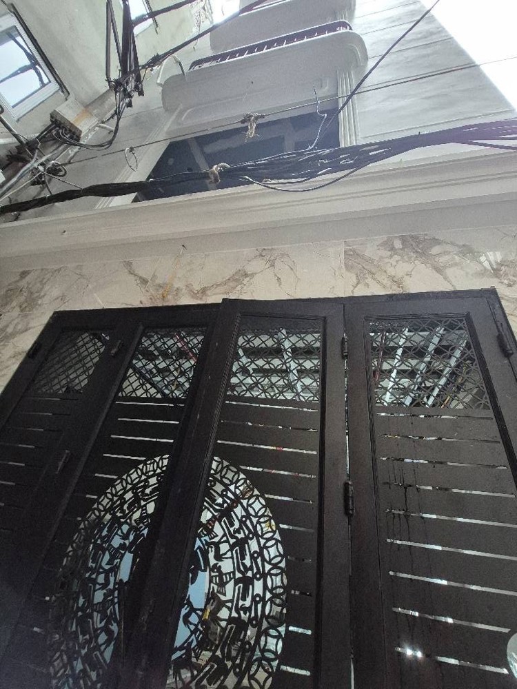 TÒA CCMN HOA BẰNG DT 40M x6 TẦNG THANG MÁY 13,8 TỶ-2 THOÁNG-10 PHÒNG KK,PCCC CHUẨN