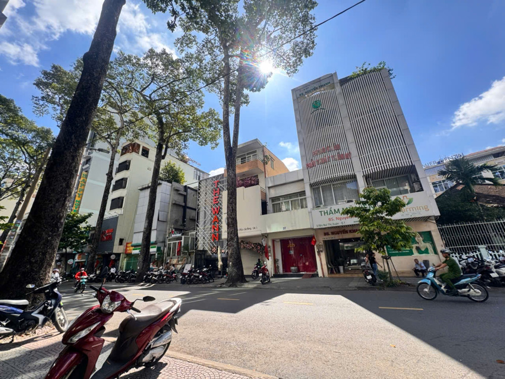 CHÍNH CHỦ BÁN NHÀ 2 TẦNG MẶT TIỀN Đ.BÙI THỊ XUÂN, QUẬN 1 - VỊ TRÍ SIÊU VIP - NGANG HIẾM 4M*20M 