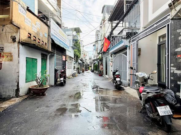 Nhà HXH Đường Huỳnh Văn Nghệ Phường 15 Quận Tân Bình Cũ