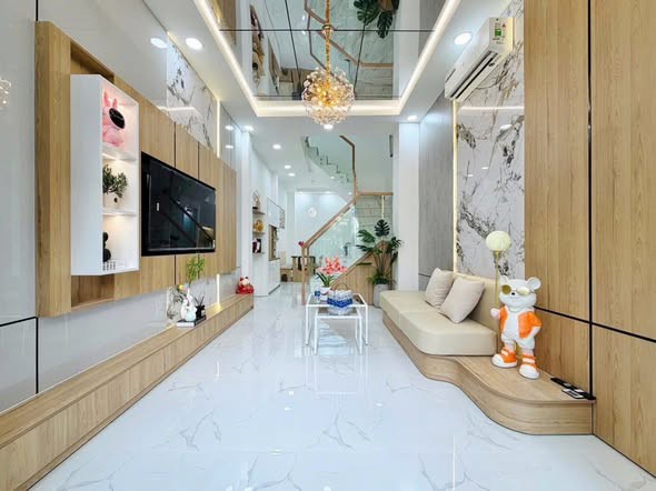 Nhà HXH Đường Huỳnh Văn Nghệ Phường 15 Quận Tân Bình Cũ