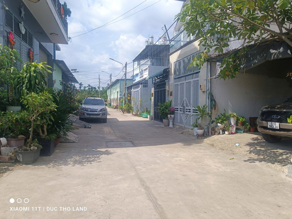 Giảm mạnh 500tr bán nhanh 112m2 đất HXH 7m TX52 cạnh Sông Vàm Thuật mát, nhỉnh 4 Tỷ